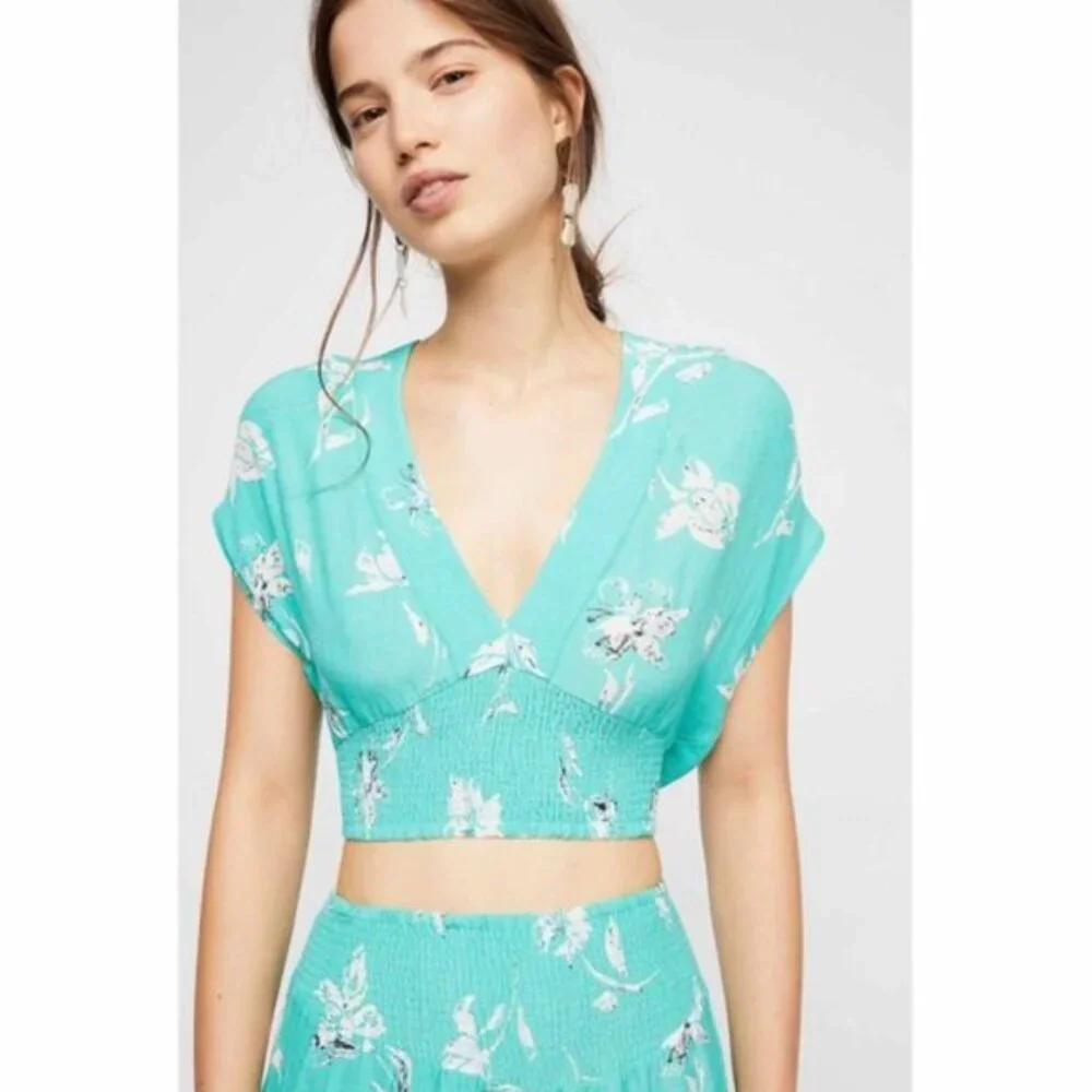 Free People L Teal Floral‎ Crinkle Nile River Smocked Crop Top ASO Taylor Swift